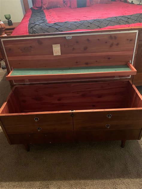 Value of Lane Cedar Chest | ThriftyFun