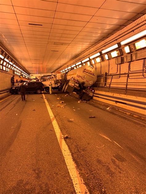 8-vehicle crash closed the Hampton Roads Bridge Tunnel for three hours ...