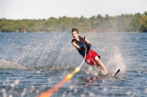 Top 4 des activités nautiques à la plage en Toscane