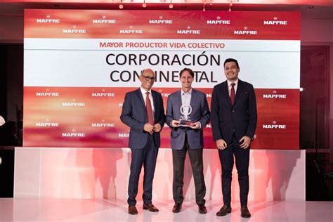 MAPFRE PANAMÁ premia a sus mayores productores de seguros del año 2021