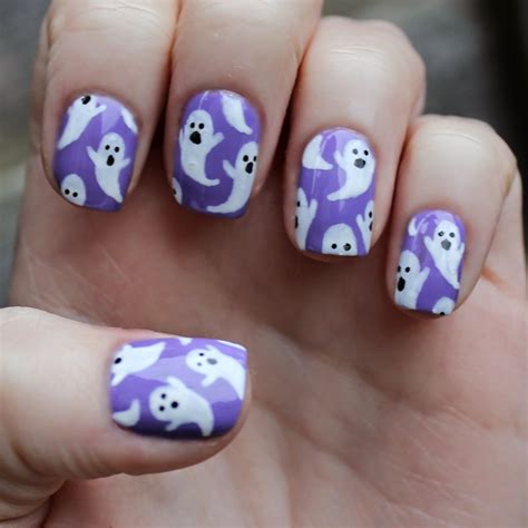 Cute Ghost Nails For Hallowe'en Halloween Acrylic Nails, Halloween Nail Designs, Seasonal Nails ...