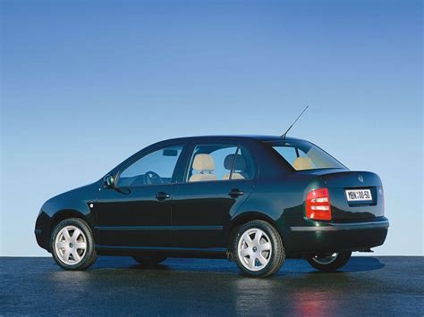 SKODA Fabia car technical data. Car specifications. Vehicle fuel consumption information ...