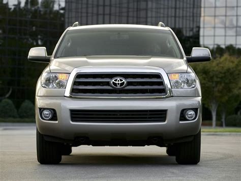 Toyota Sequoia technical specifications and fuel economy