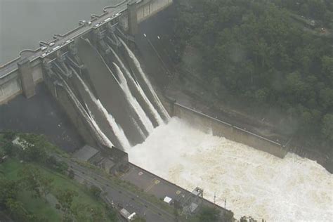 Minister urges Government to raise Warragamba Dam wall to prevent flooding