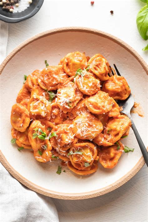 Tortellini with Creamy Tomato Sauce (One Pan, 15 Minutes) - Nourish and ...