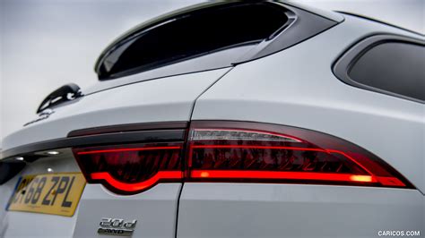 2019 Jaguar XF Sportbrake 20d AWD R-Sport (UK-Spec) | Tail Light