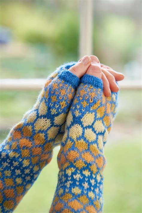 Boost Your Knitting: Choosing Colors for Stranded Colorwork - Modern Daily Knitting | Colorwork ...