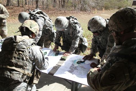 DVIDS - Images - U.S. Army Soldiers review land navigation fundmentals [Image 4 of 5]