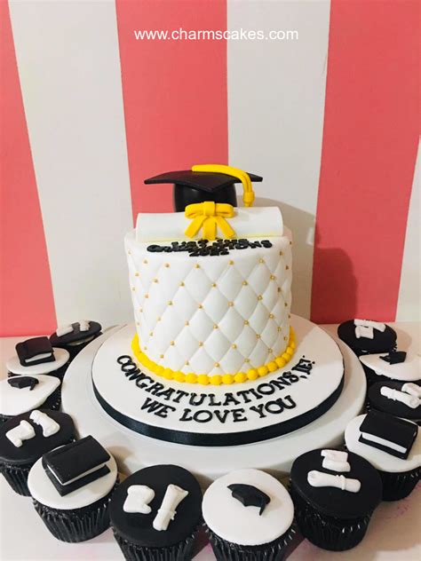 JE's Graduation Cake, A Customize Graduation cake