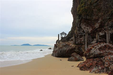 Pantai Bukit Keluang