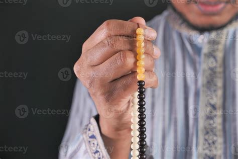 Man praying during Ramadan 2180148 Stock Photo at Vecteezy