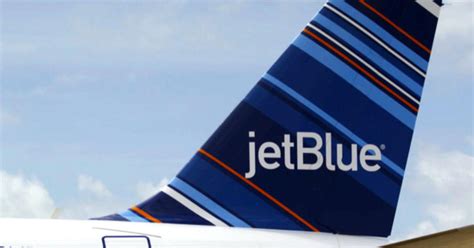 JetBlue hikes checked baggage fees -- first bag hits $30 - CBS News