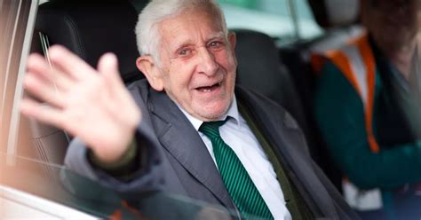 Bernard Jordan: D-Day veteran who escaped care home to attend ...