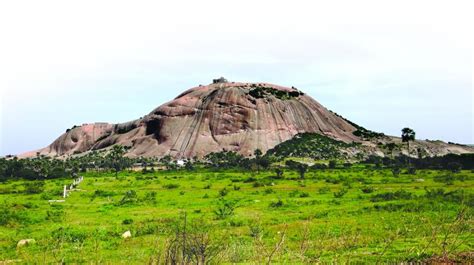 Bhongir fort's batholith marvel | Bhongir fort's batholith marvel