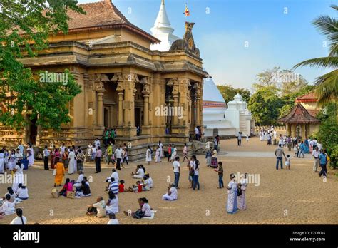 Sri Lanka Western Province Colombo District Kelaniya Kelaniya Raja Maha Vihara's Buddhist temple ...