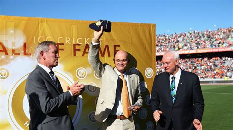 New Zealand cricket legend Martin Crowe dies aged 53 | Cricket News ...