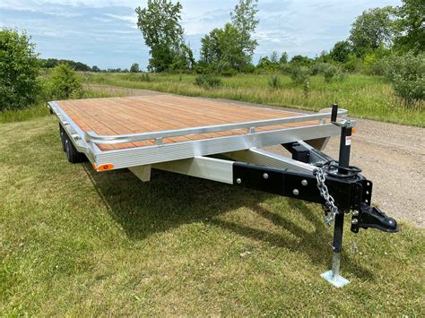 General & Medium Duty Deck Over | Aluminum Open Trailers