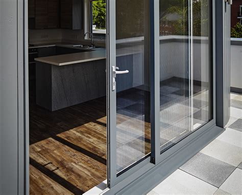 Sliding aluminium patio doors • Fenster Architectural Glazing