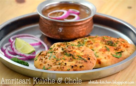 Shital's-Kitchen: Amritsari Kulcha & Chole