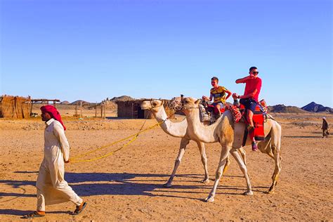 2 Days White Desert Safari – Egypt Desert Safari