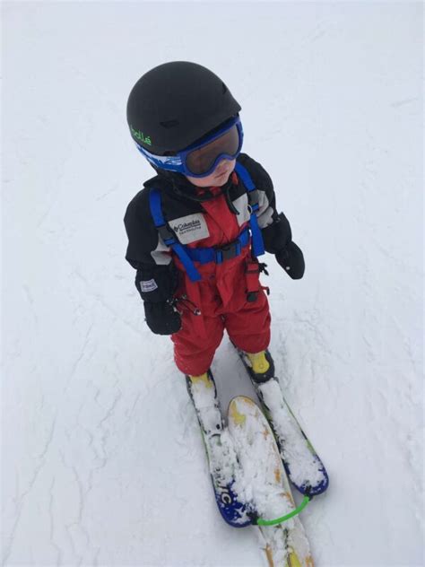 17 Best Kids Skis: From Toddler To Teen - Skiing Kids