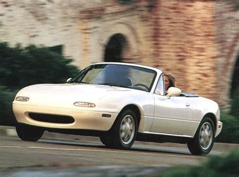 1992 MAZDA MX-5 Miata Price, Value, Depreciation & Reviews | Kelley ...