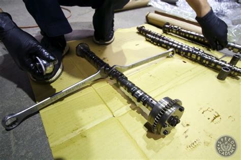 How To Install Honda K-Series Camshafts | Speed Academy