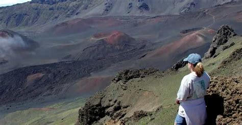 Maui: Guided Hike of Haleakala Crater with Lunch | GetYourGuide