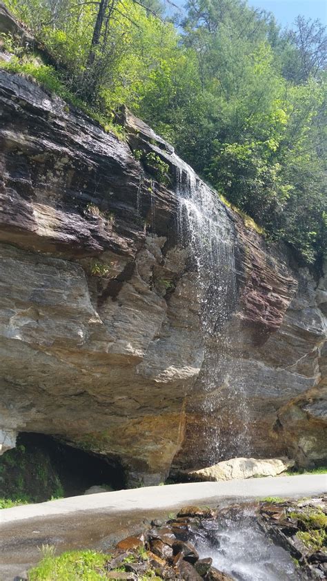 Tomfoolery: Bridal Veil Falls - Highlands, NC