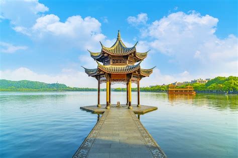 15 Top-Rated Tourist Attractions in China | PlanetWare