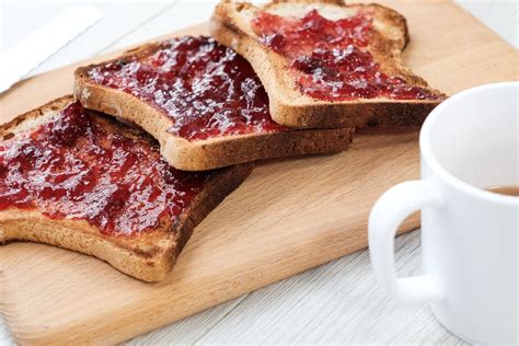 What is your favourite kind of #jam? What do you spread it on? #Toast #Scones #Sandwiches http ...