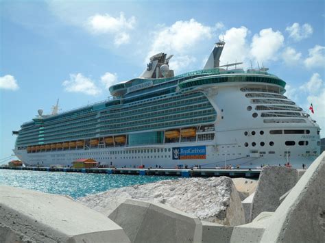 Freedom of the Seas, Royal Caribbean Cruise | boats, cruise ships and ...