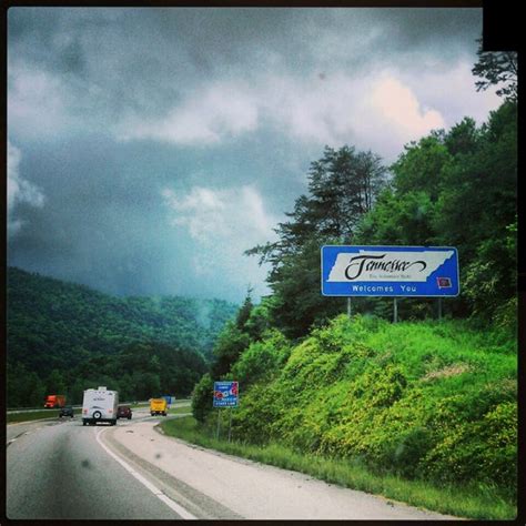 Kentucky/Tennessee Border - Border Crossing in Jellico