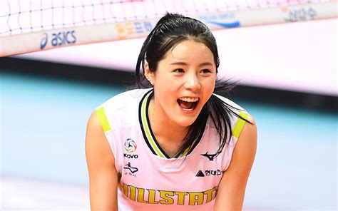 Professional volleyball player Lee Da Young's husband reveals DMs claiming she cheated on him ...