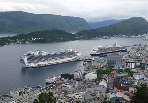 Alesund, Norway Cruise Ships Schedule 2023 | Crew Center