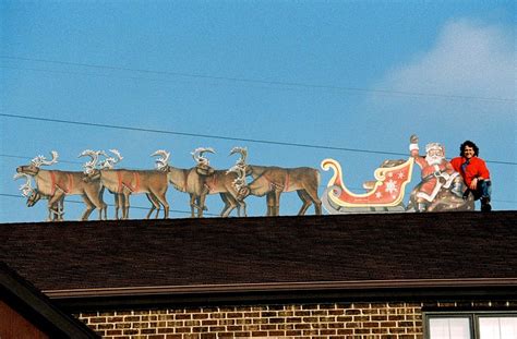 Rooftop Santa with Sleigh and Reindeer | Googleplex Murals