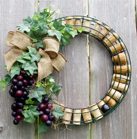 Crafts With Wine Corks Wreath - Diy And Crafts