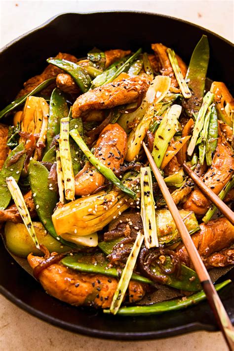 Teriyaki Chicken Stir Fry with Grilled Scallions - Vikalinka