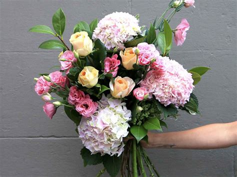 9 Best Flower Delivery Services in Melbourne | Man of Many