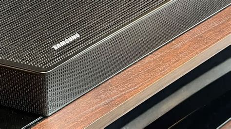 LG VS Samsung Soundbar – Which One Is Best? – SoundBarly