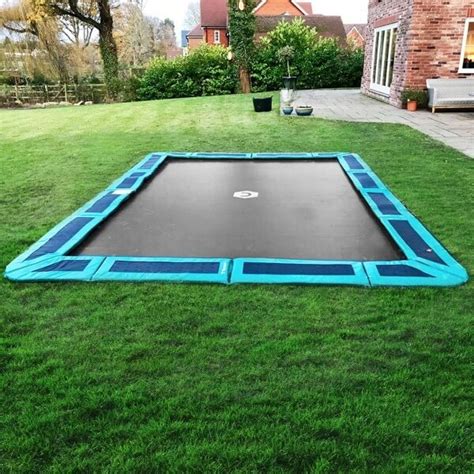 How Much Does an Inground Trampoline Cost? (2023) – Springfree Trampoline Inc. - Canada