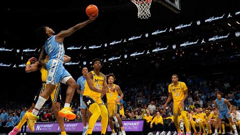 How UNC basketball coach Hubert Davis has developed coaching style of constant change - TrendRadars