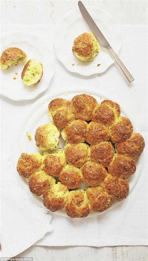 Mary Berry Foolproof Cooking: Cheese and garlic tear-and-share scones ...