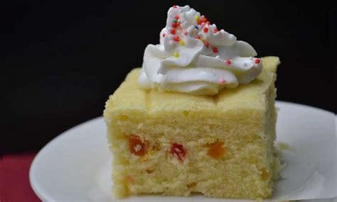 6 Minutes Microwave Fruit Cake - Asaan Recipes