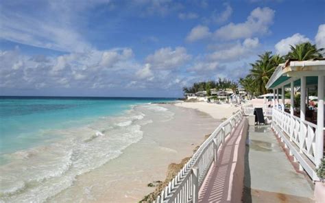 Worthing Beach / The Caribbean / Barbados // World Beach Guide