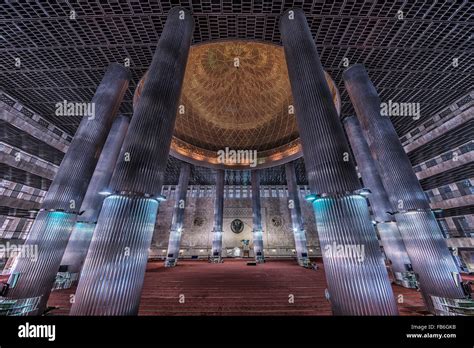 Istiqlal mosque in Jakarta Stock Photo - Alamy