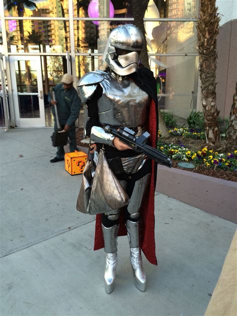 Captain Phasma - Long Beach Comic Expo 2016 | Comic costume, Comics, Expo