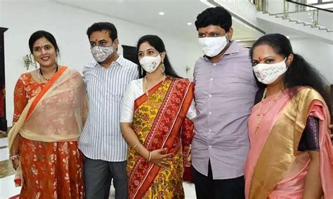 KCR, family celebrate Rakhi festival