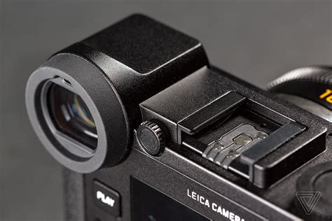 Leica CL Camera Review - LEICA REVIEW