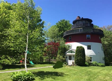 On the Market: A Lighthouse-Shaped Home in Maine